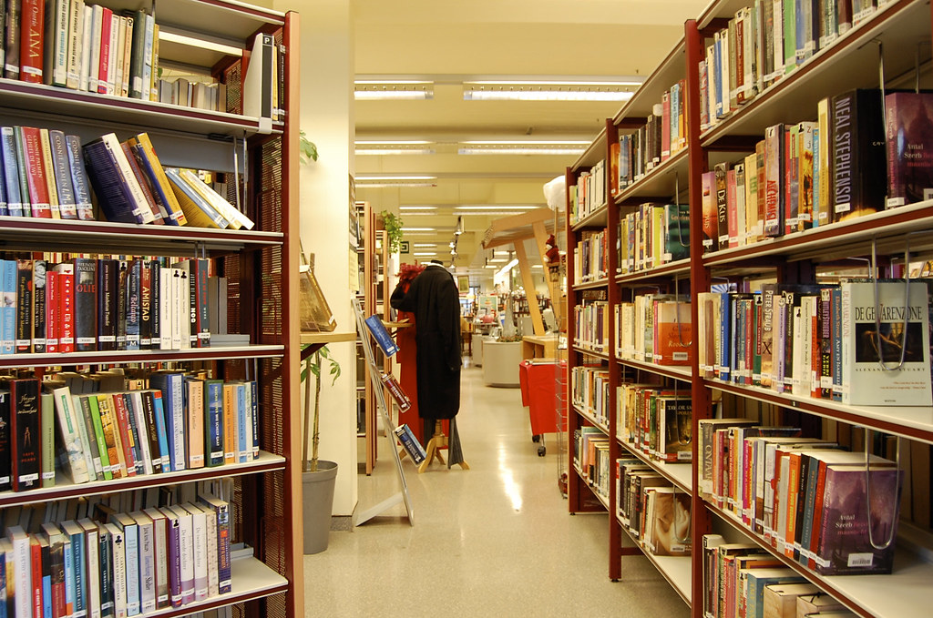 Enhancing Learning and Research Through University Digital Libraries